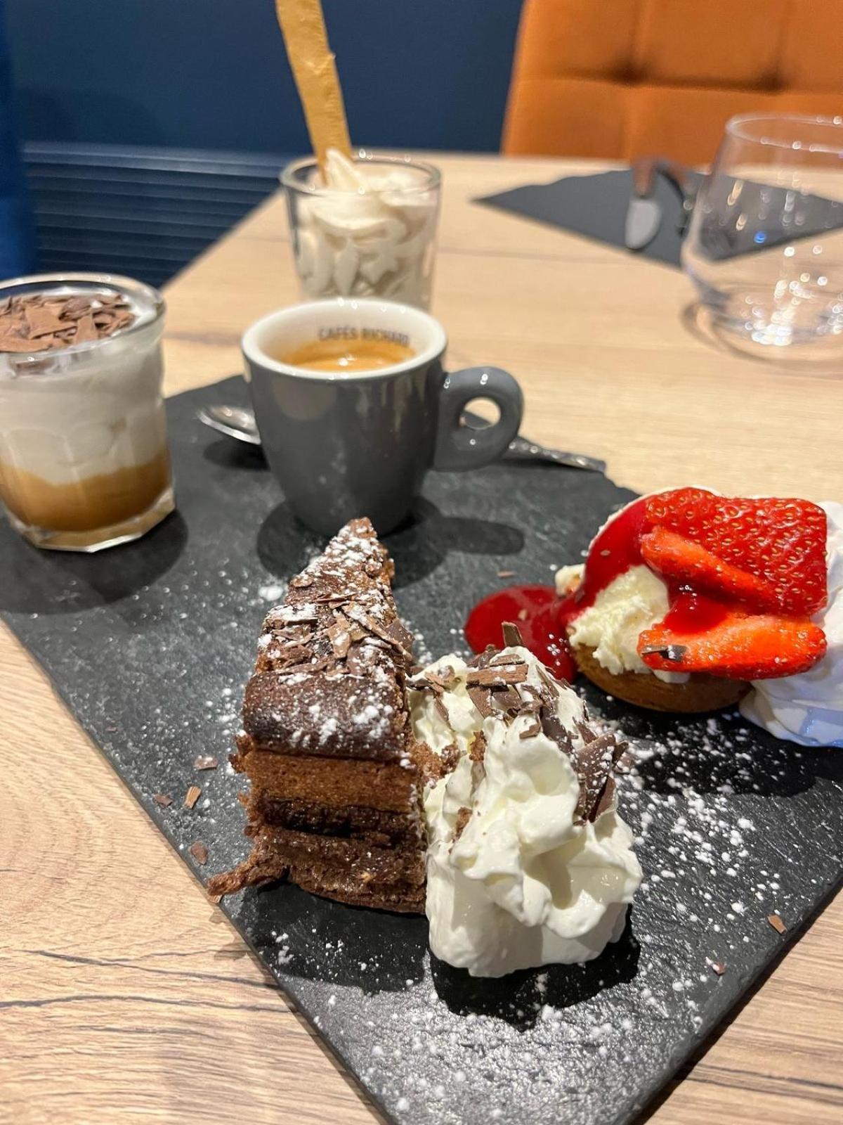 Hotel Restaurant L'Annexe 생발레리앙코 외부 사진